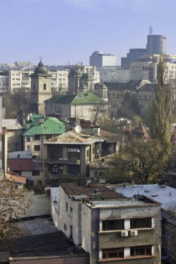 Bükreş, Romanya - 25 Kasım 2007: Şehir merkezindeki Radu Voda Manastırı 'nın havadan görünüşü.