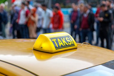 Türkiye 'de İstanbul' dan taksi tabelası.