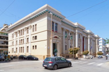 Patras, Yunanistan - 27 Nisan 2019: Adliye Sarayı şehir merkezinde yer almaktadır.