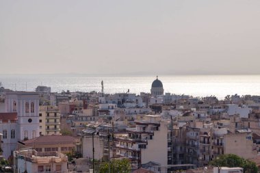 Patras 'ın Pantanassa Kilisesi ve Saint Andrew Kilisesi' nin havadan görünüşü..