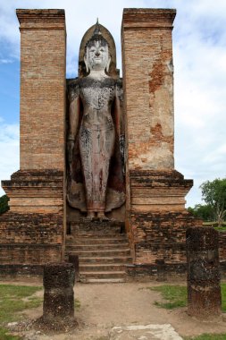Sukhothai, Tayland 'daki Wat Mahathat' da Buda heykeli..