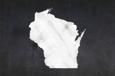 Ortada Wisconsin Eyaleti (ABD) haritası olan karatahta.