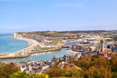Le Treport (Seine-Maritime) ve Mers-les-Bains (Somme).