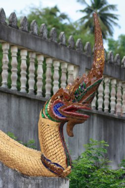 Wat Suwan Khiri Wong, Phuket 'teki Tanrıça Naga Heykeli