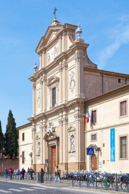 Floransa, İtalya - Nisan 01 2019: Basilica di San Marco ve San Marco Müzesi, 15. yüzyıl manastır evlerinde bir sanat müzesi Rönesans freskleri ve 16. yüzyıl resim koleksiyonu.