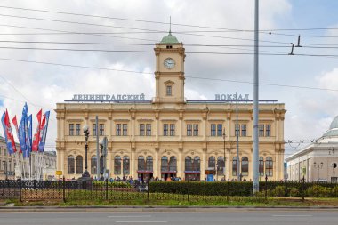 Moskova, Rusya - Temmuz 07 2018: Moskova Leningradsky tren istasyonu Moskova Passazhirskaya 'nın en eski istasyonudur.