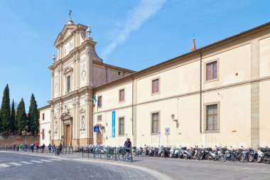 Floransa, İtalya - Nisan 01 2019: Basilica di San Marco ve San Marco Müzesi, 15. yüzyıl manastır evlerinde bir sanat müzesi Rönesans freskleri ve 16. yüzyıl resim koleksiyonu.