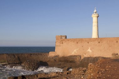 Rabat feneri (Fransızca: Phare de Rabat) veya Calette Kalesi feneri (Fransızca: Phare du Fort de la Calette), 20. yüzyılın başında Borj Sirat platformunda inşa edilen deniz feneridir..