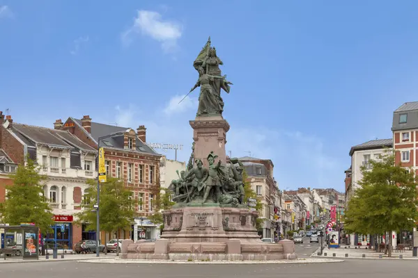 stock image Saint-Quentin, France - June 10 2020: The monument commemorating the siege of the city of Saint-Quentin in 1557 is an achievement by the architect Heubes and the sculptor Theunissen. It was inaugurated on June 7, 1897 on the Place de l'Hotel de Ville