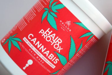 Kharkiv, Ukrayna - 11 Haziran 2022: Profesyonel saç kozmetiği Kallos eksiksiz ve güvenilir bakım için gerçek bir cennet.