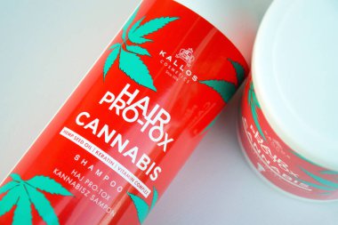 Kharkiv, Ukrayna - 11 Haziran 2022: Profesyonel saç kozmetiği Kallos eksiksiz ve güvenilir bakım için gerçek bir cennet.