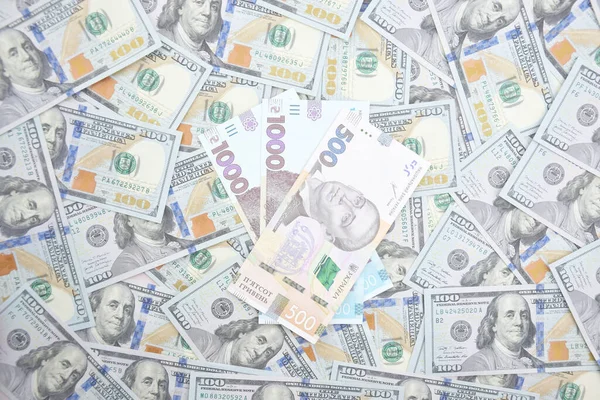 Dólares Americanos Grivna Ucraniana Concepto Ayuda Estadounidense Ucrania Guerra Concepto — Foto de Stock