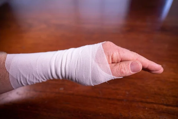 Bandaging Arm Patient Hospital Care — Stock Photo, Image