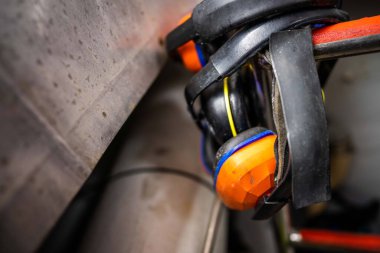 Tazmanya Avustralya 'da bir balıkçı teknesinde oltalar.