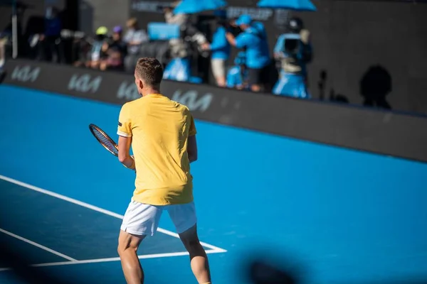 Οπαδός Του Τένις Βλέποντας Έναν Αγώνα Τένις Στο Australian Ανοιχτό — Φωτογραφία Αρχείου
