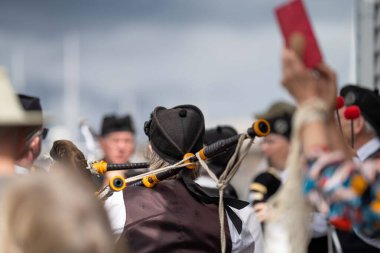 Şehirdeki insanlar,