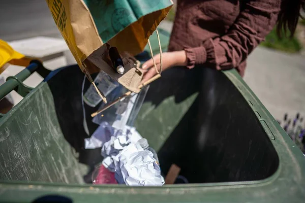 Throwing Rubbish Bin Sorting Recycling Putting Rubbish Bin Australia — Stockfoto