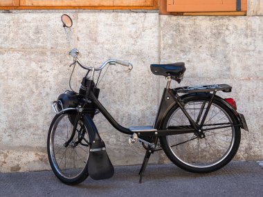 Solothurn, İsviçre - 12 Temmuz 2022 İtalyan klasik motosiklet teknesi