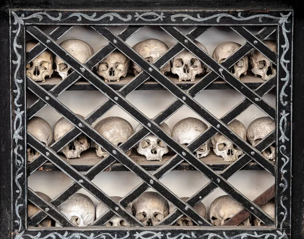 Human Skulls Ossuary Church San Vittore Mauro Poschiavo Switzerland Exist — ストック写真