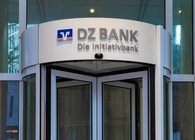 Frankfurt am Main, Almanya - 29 Ocak 2023: Almanya 'daki kooperatif finans sektörünün merkezi olan Frankfurt am Main' deki DZ Bank Genel Merkezi.