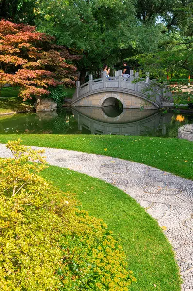 瑞士苏黎世 2023年7月2日 中国花园 就坐落在湖畔 是中国孪生兄弟城市昆明送的礼物 — 图库照片