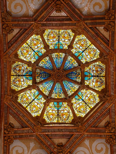 Barcelona, İspanya - 7 Ekim 2023: Dünyanın en büyük Art Nouveau kompleksi Santa Creu i Sant Pau Hastanesi.