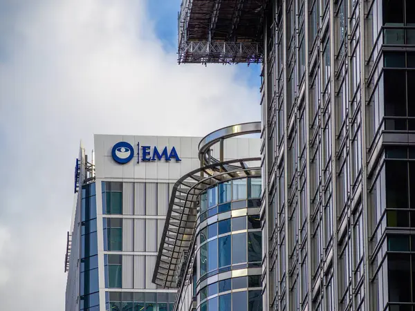 Londra, Birleşik Krallık - 26 Şubat 2024: Avrupa İlaç Ajansı - EMA Mart 2019 'dan beri Amsterdam' da kurulmuştur. Daha önce Londra 'da faaliyet gösteriyordu.