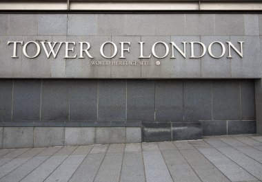 Londra, Birleşik Krallık - 26 Şubat 2024: Londra Kulesi Kraliyet Sarayı ve Kalesi Thames Nehri 'nin kuzey kıyısında güçlendirilmiş bir binadır.