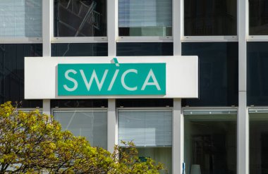 Cenevre, İsviçre - 5 Nisan 2024: SWICA Holding, merkezi Winterthur 'da bulunan İsviçreli bir sigorta şirketidir..