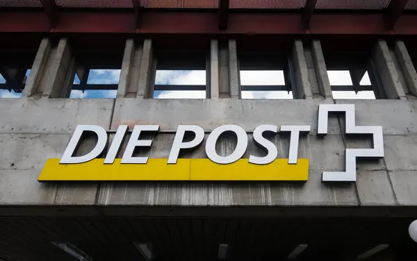 Βασιλεία Ελβετία Απριλίου 2024 Swiss Post Είναι Εθνική Ταχυδρομική Υπηρεσία — Φωτογραφία Αρχείου