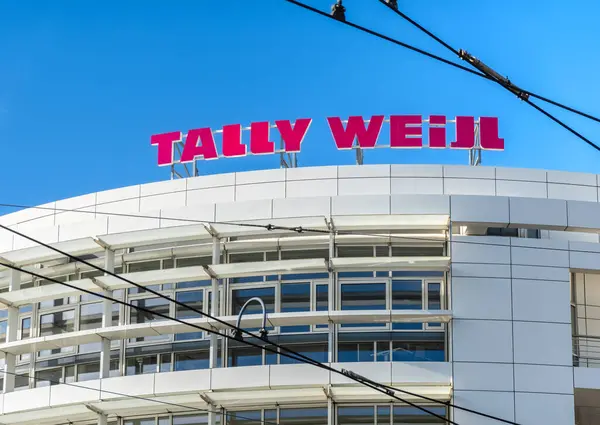 스위스 2024년 20일 Tally Weijl은 바젤에 본사를 스위스 회사입니다 — 스톡 사진