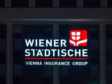 Innsbruck, Avusturya - 20 Mart 2025: Wiener Stadtische Versicherung AG Avusturya 'nın en büyük ve en tanınmış sigorta şirketlerinden biridir