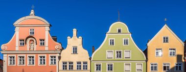 Bavyera, Almanya 'da ortaçağ Landshut' unun tarihi mimarisi. Panoramik fotoğraf.