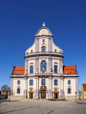 Altotting, Bavyera 'daki Aziz John Baptist Kilisesi, şehirdeki ve manevi merkezdeki en önemli hac kiliselerinden biridir.