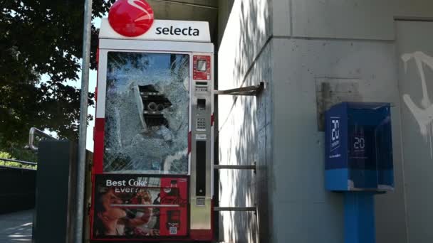 Линн Швейцария Сентября 2022 Года Поврежден Торговый Автомат Selecta Разбитое — стоковое видео