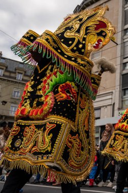 Lozan, Vaud Canton, İsviçre - 14 Mayıs 2023: SWitness ZERLAND: 2023 Lozan Karnavalı katılımcıları.