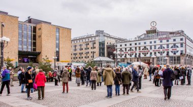 İsveç 'in Stockholm kentinde ABD ile İsveç arasında imzalanan ve ABD' ye İsveç 'te geniş kapsamlı haklar tanıyan DCA anlaşmasına (savunma işbirliği anlaşması) karşı protesto.