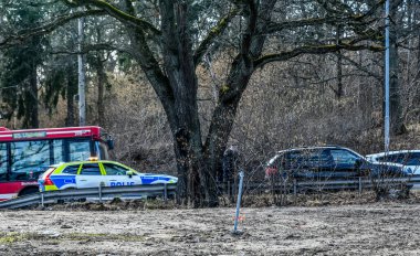 Polis devriyesi Stockholm, İsveç 'te bir şoförü durdurdu..