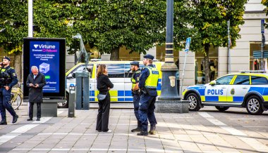 7 Ekim 'de İsveç' in merkezindeki Stockholm 'de düzenlenen Hamas terör örgütünün İsrail' e düzenlediği saldırıyı hatırlayan hafıza manifestosu. Anahtar kelime rehinelerdi, canlı ve ölü..