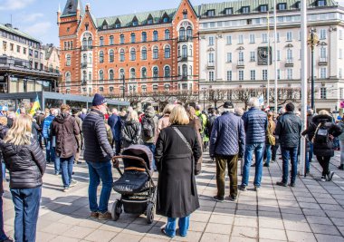 İsveç 'in başkenti Stockholm' deki Norrmalmstorg 'da düzenlenen Ukrayna' daki Rusya Savaşı 'na karşı protesto.