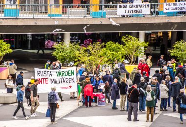 Stockholm, İsveç 'te NATO' nun bir parçası olmayı protesto etmek. 11 Mayıs 2025.