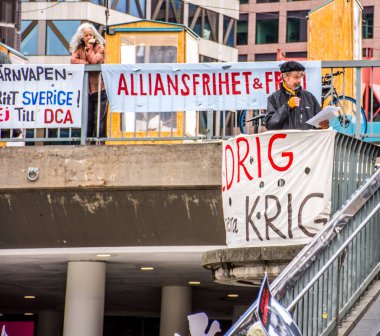 Stockholm, İsveç 'te NATO' nun bir parçası olmayı protesto etmek. 11 Mayıs 2025.