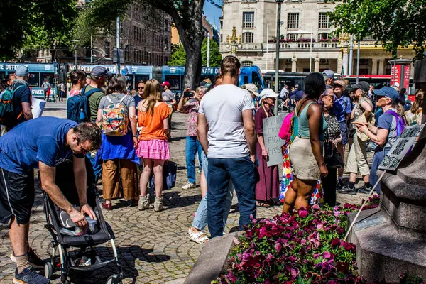 İsveç, Stockholm 'de HAYIR hareketinin düzenlediği protestolar, ABD Başkanı Trump' a karşı İsveç 'te çoğunluğu ABD vatandaşları tarafından protesto edildi..