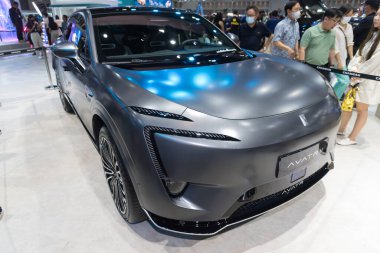 Bangkok, Tayland - 6 Aralık 2023: Çarpışma alanında tam vücut Avartr11 araba fuarı  