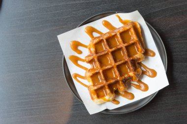 Karamelli Croffle tabakta