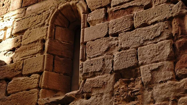 Muro Pietra Vecchio Edificio Con Finestra Arco Come Sfondo — Foto Stock
