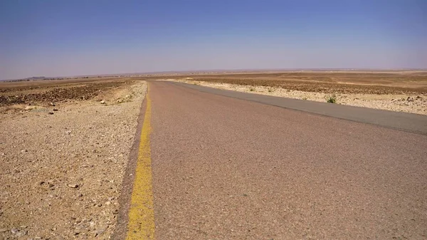 空への砂漠の道 — ストック写真