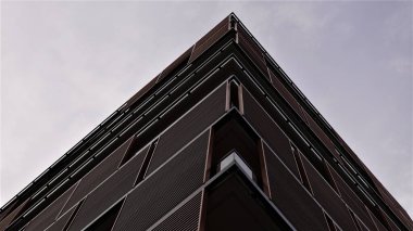 Modern kentsel konut binasının köşesi