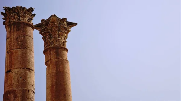 Columna Piedra Romana Contra Cielo — Foto de Stock