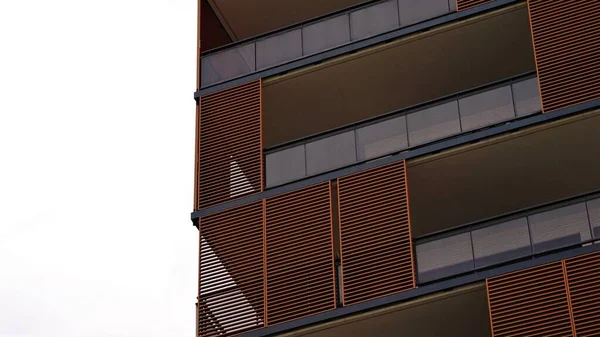 Low Angle Facade Modern Residential Building — Fotografia de Stock